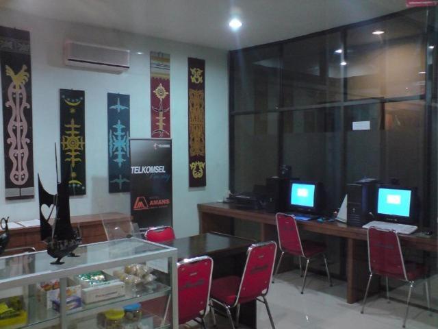 Amans Hotel Ambon Kültér fotó
